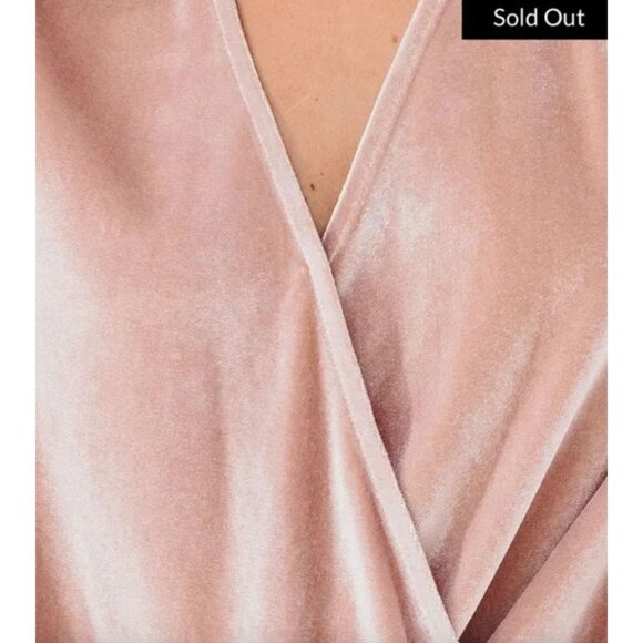 Vici Collection Lyssa Velvet Contrast Drape Top Blush Pink Size XS - Picture 3 of 10